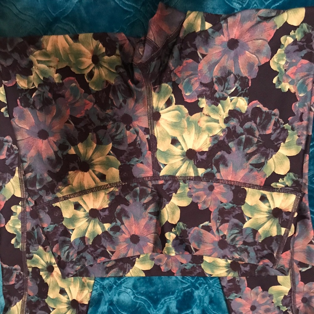 Fabletics Tights - image 1